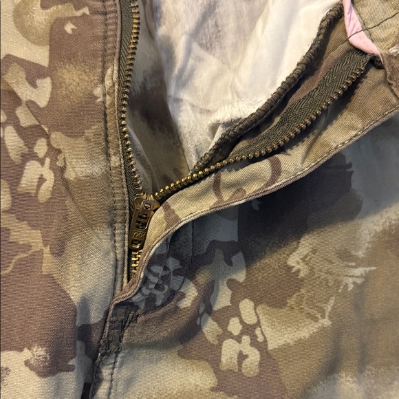 3/$20 Moosejaw Women's Tan Camo Cargo Capris Hunting Cabincore Outdoors Gorpcore - Picture 8 of 8
